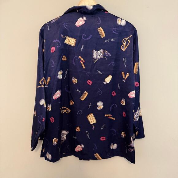 90s Vintage Jones New York Blouse Lipstick Makeup Print | Navy Blue | Medium - Picture 5 of 5
